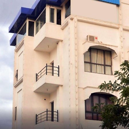 Genx Banjara Hill 1589 Hotel Hyderabad Exterior photo