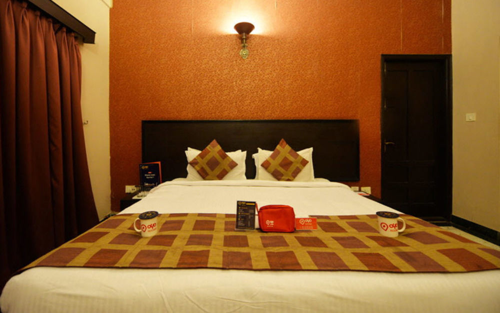Genx Banjara Hill 1589 Hotel Hyderabad Exterior photo