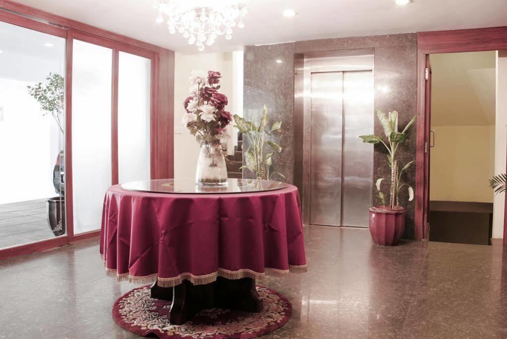 Genx Banjara Hill 1589 Hotel Hyderabad Exterior photo