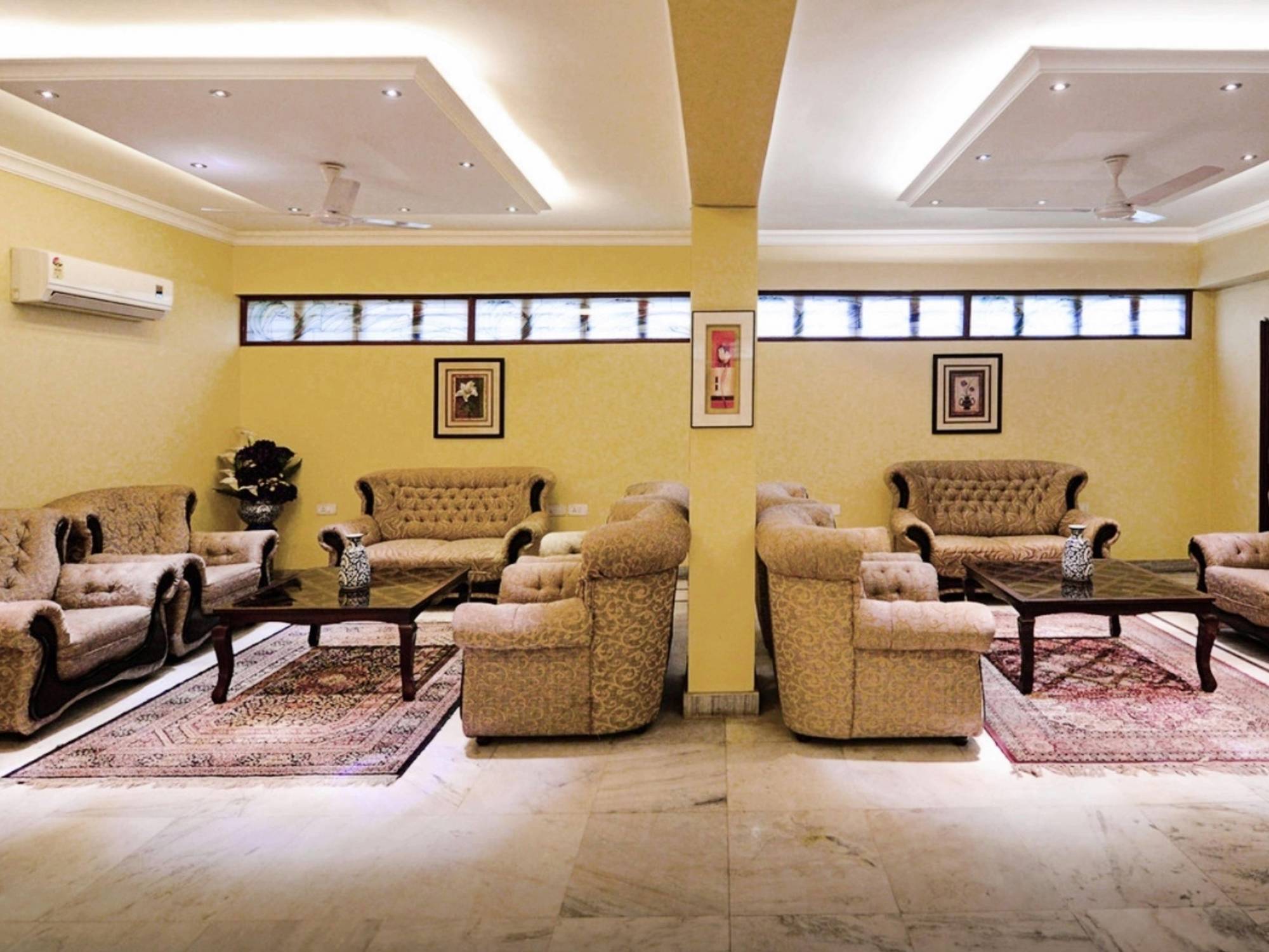 Genx Banjara Hill 1589 Hotel Hyderabad Exterior photo