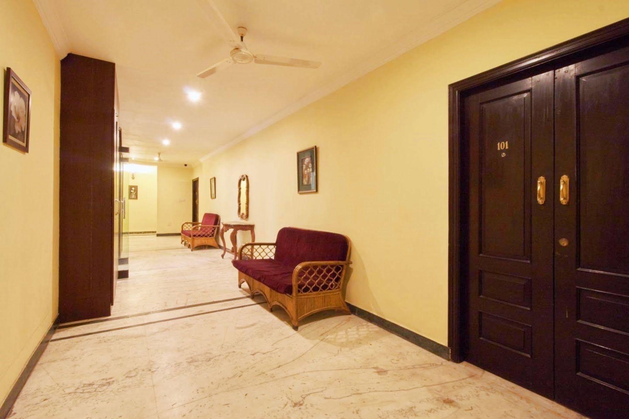 Genx Banjara Hill 1589 Hotel Hyderabad Exterior photo